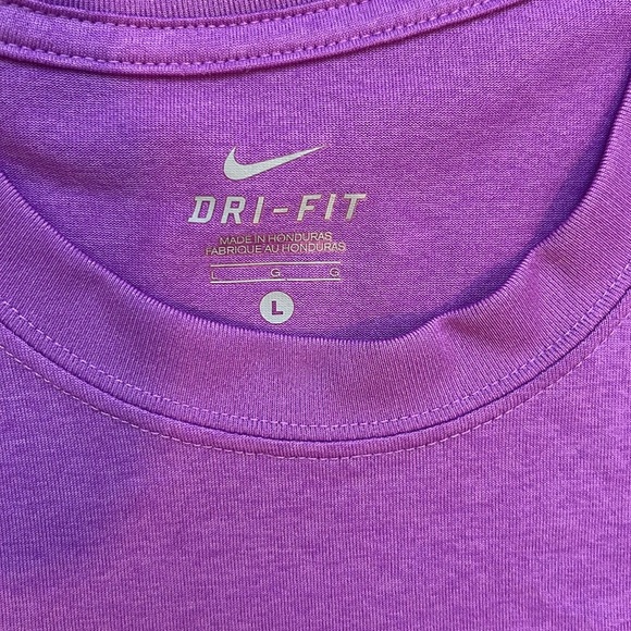 Nike Dri-fit size large purple 100% polyester T-shirt - Picture 2 of 5